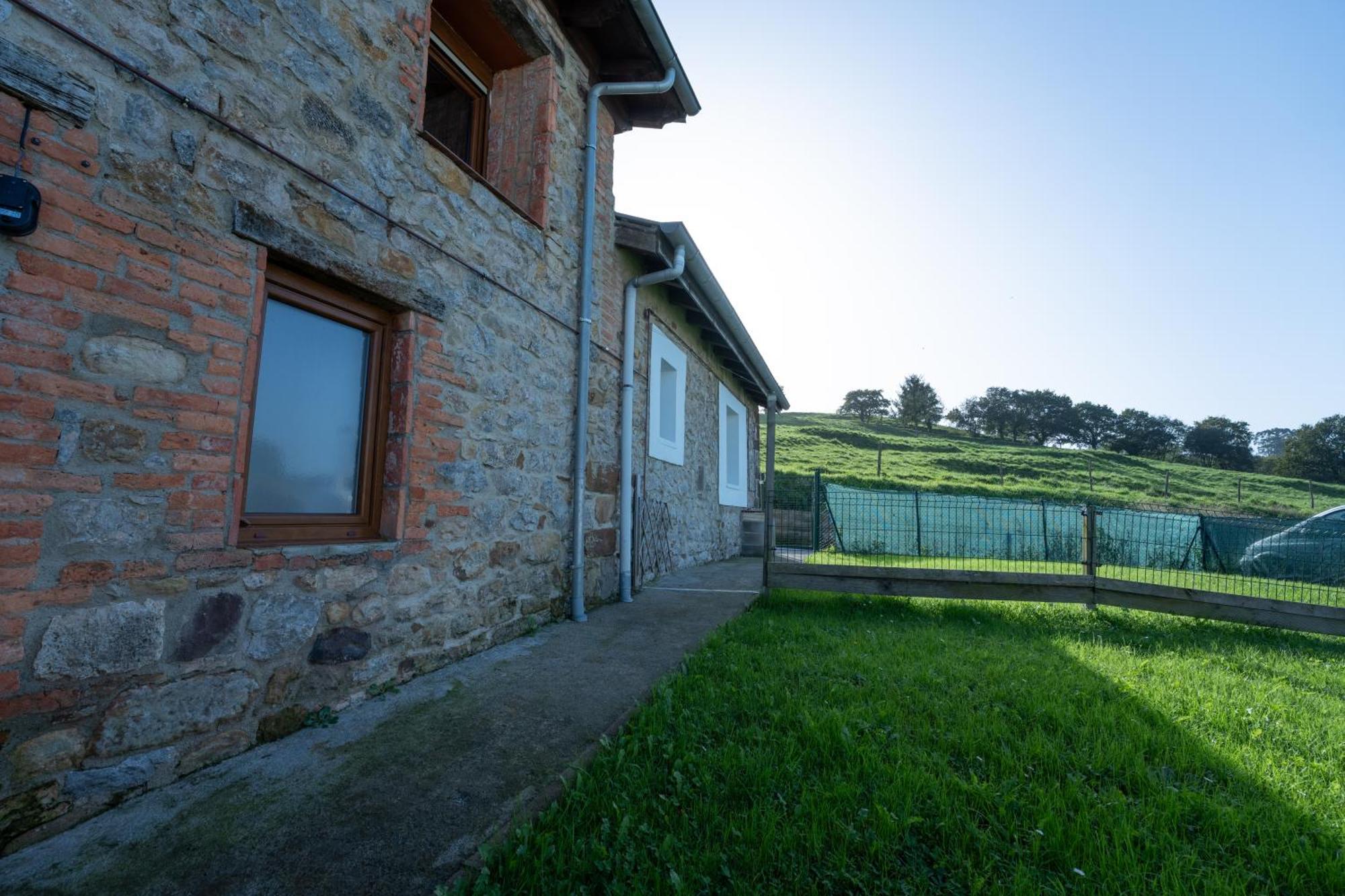 La Casita Del Puente Viejo Villa Oruna Exterior foto